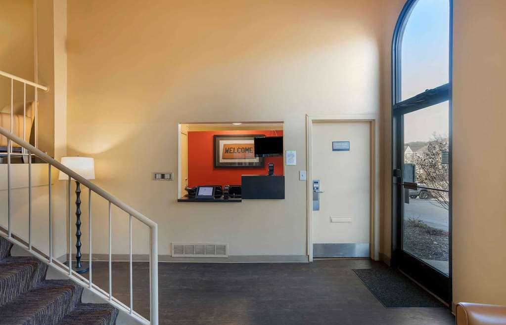 Suburban Studios Brentwood - Nashville Interior photo